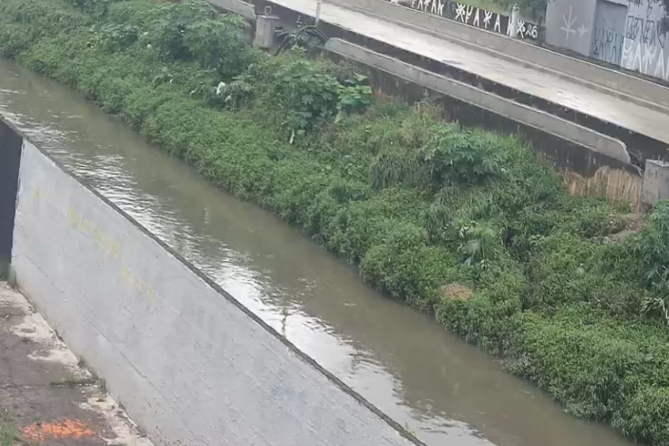 Av. Guido Alibert x Av.; Lions Clubes